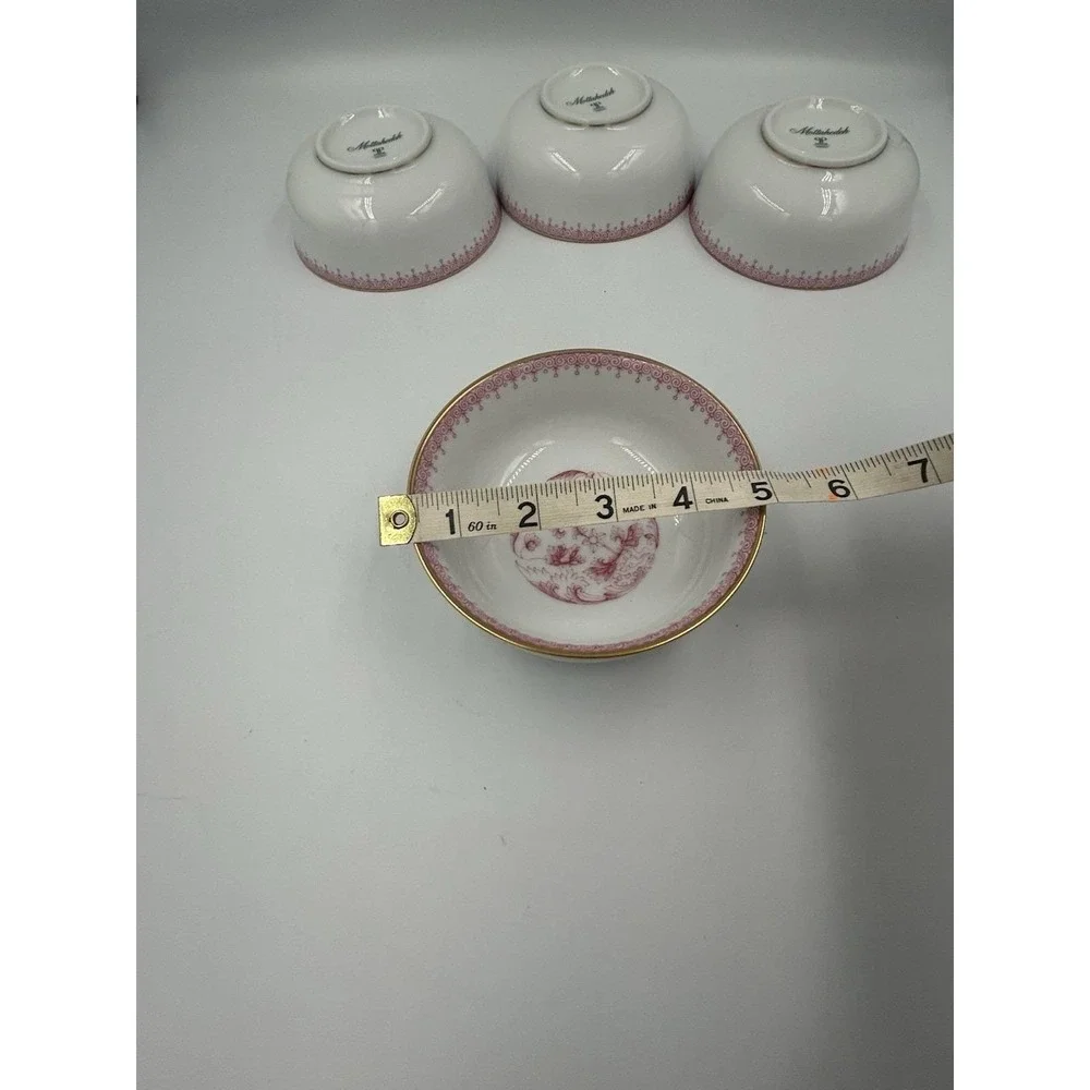 Mottahedeh Porcelain Floral Bowls Set of 4 White Pink Gold Trim 5 in never used